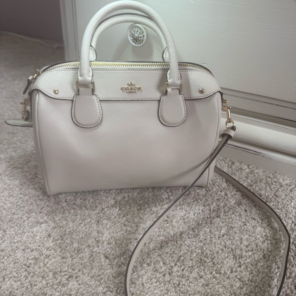 Coach Mini Bennett Satchel Bag With Crossbody Strap Ivory F57521
